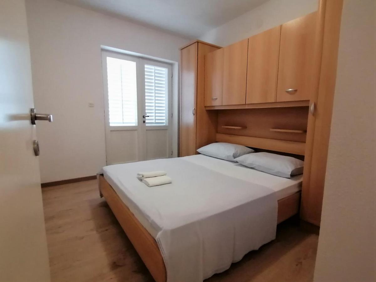 Beach Apartments Mika لوكفا روجوزنيكا المظهر الخارجي الصورة